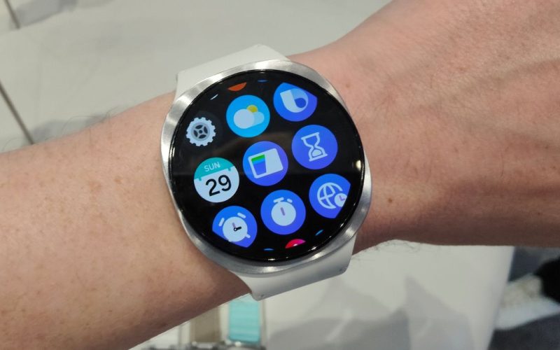 now-i-know-why-the-galaxy-8-watch-antioxidant-sensor-doesn’t-use-your-wrist-–-and-it’s-so-obvious