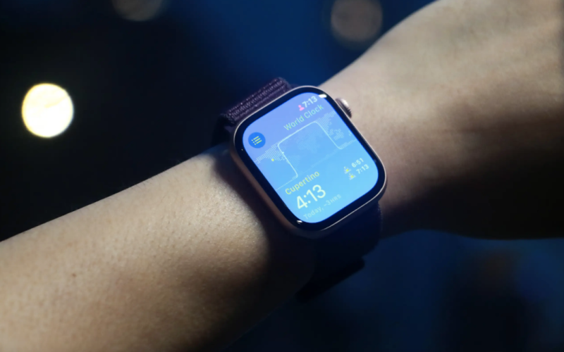 the-apple-watch-series-10-is-still-on-sale-for-a-record-low-price